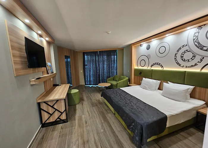 Diamond Hotel Сонячний Берег